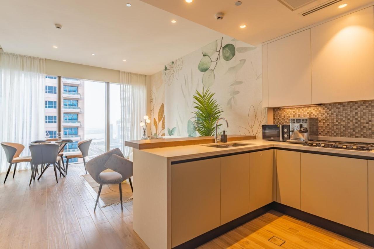 Desert Living Luxury - Jumeirah Living Marina Gate अपार्टमेंट *