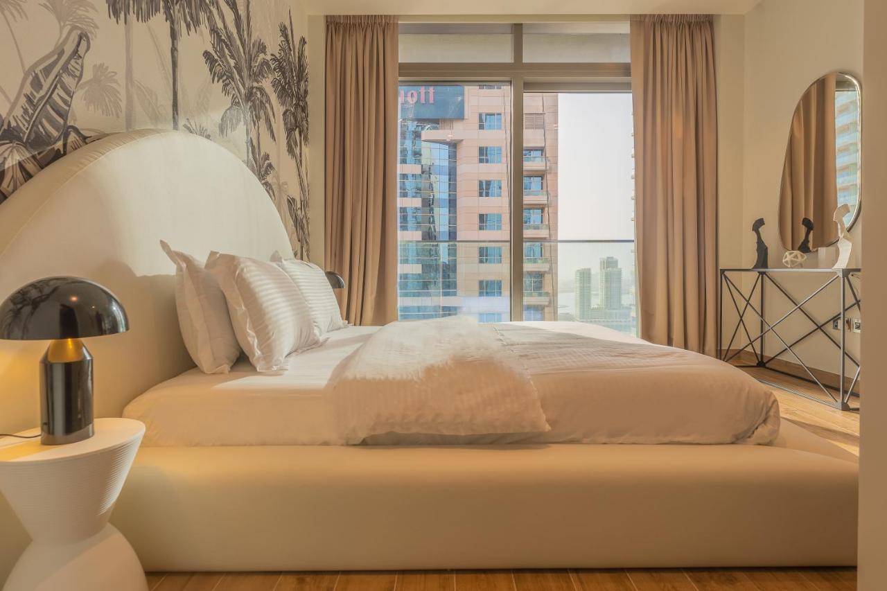 Desert Living Luxury - Jumeirah Living Marina Gate अपार्टमेंट